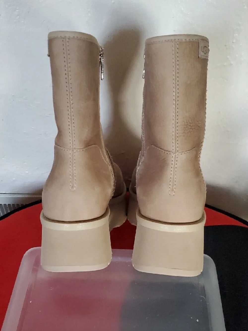 UGG Cityfunc Nubuck Leather Platform Boots In Sand Size 8